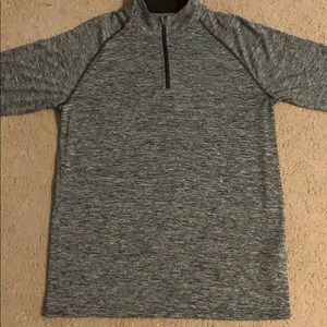 Under Armour Long Sleeve 1/4 Zip M